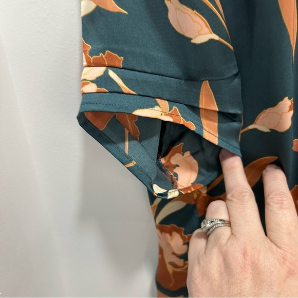 DR2 Women's L Green and Brown Floral Blouse - Picture 4 of 5